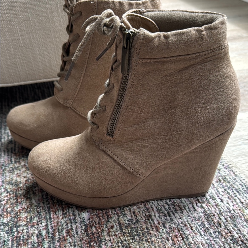 Tan Wedge Shoes with Suede Finish